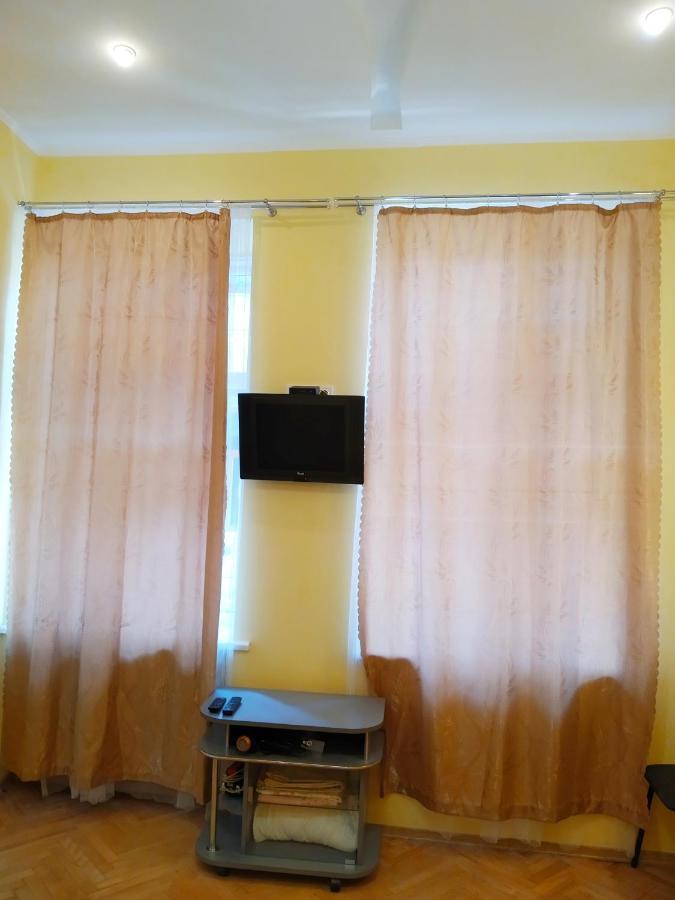 Lviv Appartment On Yaroslava Mudrogo 14 Eksteriør bilde
