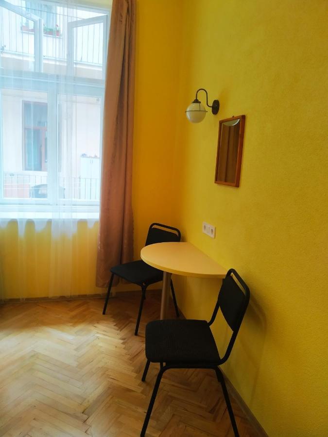 Lviv Appartment On Yaroslava Mudrogo 14 Eksteriør bilde