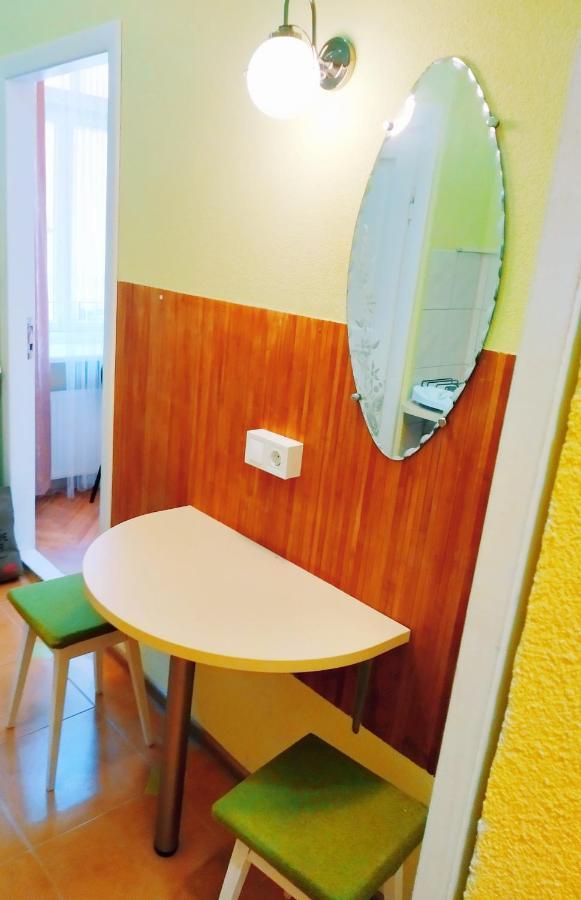 Lviv Appartment On Yaroslava Mudrogo 14 Eksteriør bilde